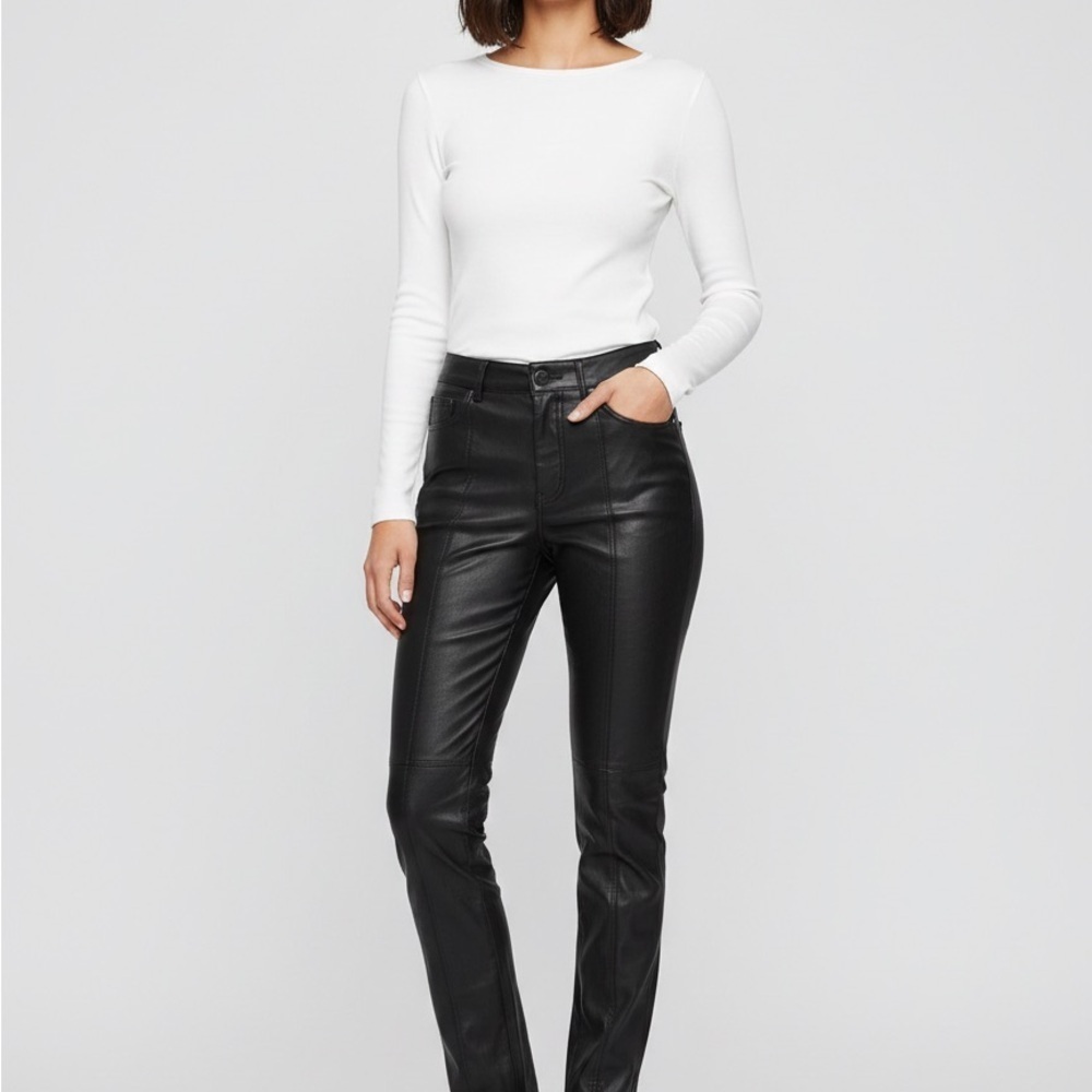 Zara Women's Sleek Black Skinny Jeans